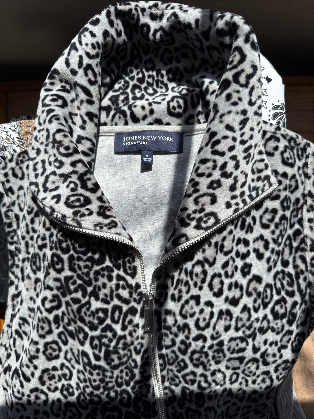 Jones New York Grey and Black Leopard Print Zip Vest